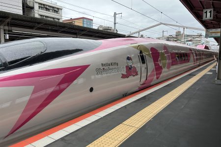 ハローキティー新幹線