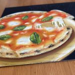 ピザマルゲリータを美味しそうに描く